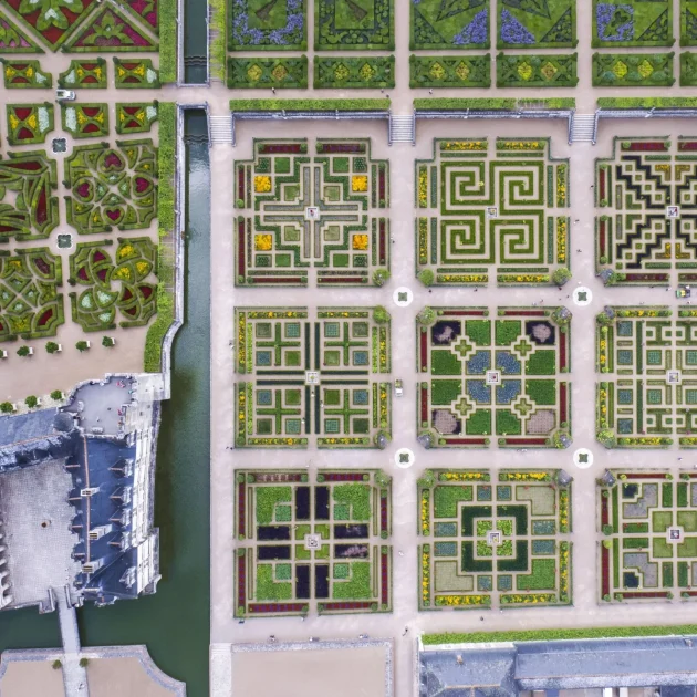 Vue aérienne des jardins à la verticale