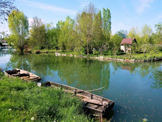 Barques dans les marais de Bourges