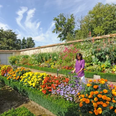 The park and gardens of the Château of Bouges